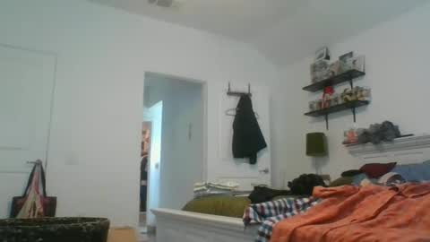 Snapshot of llzonall chatting on 4, 12, 2024 DC online show from 4, 12, 2024