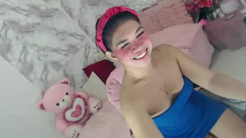 Snapshot of lobotara69 chatting on 24, 11, 2025 Thea online show from 24, 11, 2025