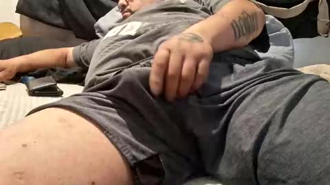 Snapshot of locolouie chatting on 13, 4, 2026 SeekingWaifu online show from 13, 4, 2026