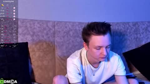 Snapshot of logan_mett chatting on 8, 11, 2025 Logan online show from 8, 11, 2025