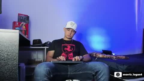 Logan morris online show from 1, 3, 2025