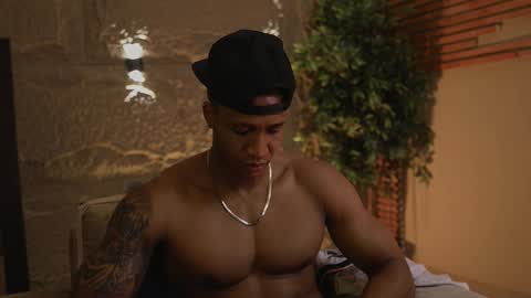 logan_varela online show from 6, 11, 2025