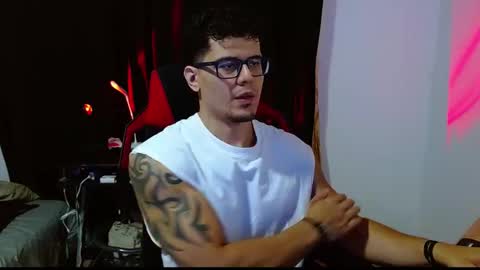 Snapshot of loganandrwz chatting on 17, 2, 2026 Loganandrwz online show from 17, 2, 2026