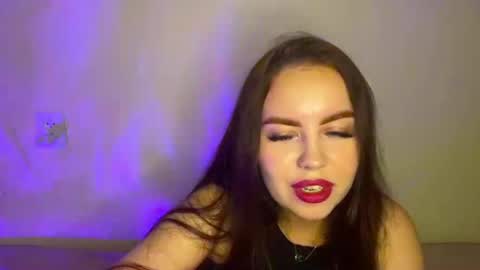 Snapshot of loganboughamer chatting on 31, 5, 2026 Nadia online show from 31, 5, 2026