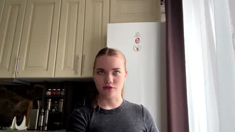 Snapshot of logancadarette chatting on 26, 3, 2026 logancadarette online show from 26, 3, 2026