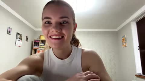 Snapshot of logancadarette chatting on 28, 3, 2026 logancadarette online show from 28, 3, 2026