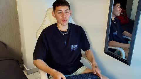 Loganfoster  online show from 7, 1, 2026