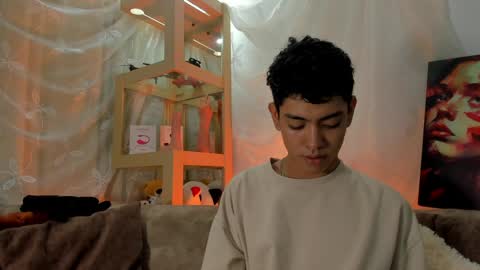 logantwink18 online show from 6, 4, 2026