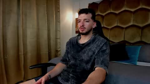 Logan Wolf online show from 5, 4, 2026