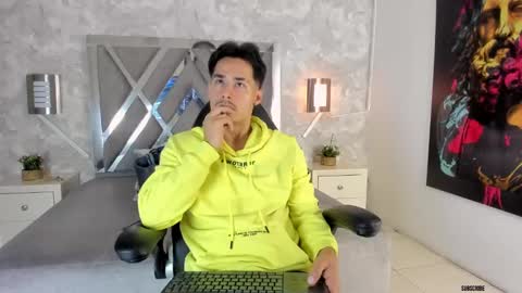 Snapshot of loghan_fox chatting on 8, 10, 2025 Loghan online show from 8, 10, 2025