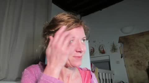 lola_belgium online show from 6, 2, 2025