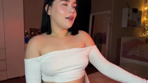 Snapshot of lola_razee chatting on 20, 6, 2026 lola_razee online show from 20, 6, 2026