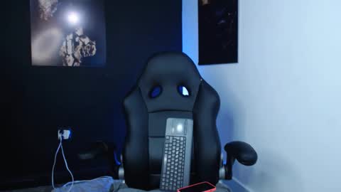 Snapshot of lola_red956680 chatting on 20, 12, 2025 lola red online show from 20, 12, 2025