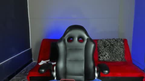 Snapshot of lola_red956680 chatting on 8, 1, 2026 lola red online show from 8, 1, 2026