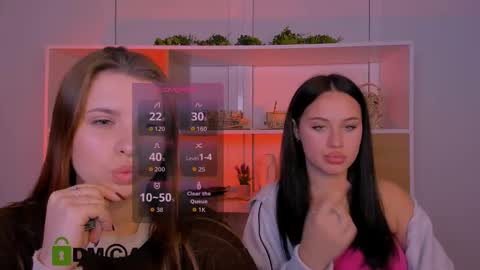 Snapshot of lola_swon chatting on 15, 10, 2025 Lola online show from 15, 10, 2025