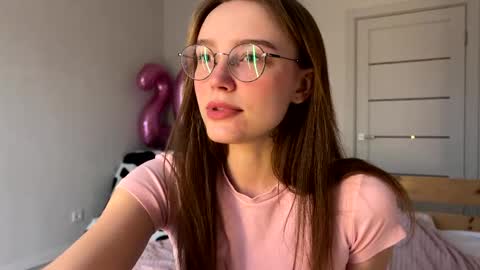 lolaatate online show from 31, 3, 2026