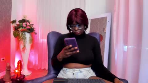 lola online show from 27, 10, 2025