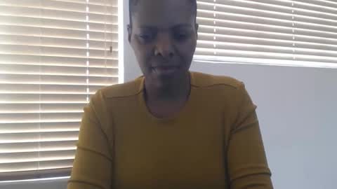 Snapshot of lolalitiousss chatting on 7, 4, 2026 Lolalitioussss online show from 7, 4, 2026