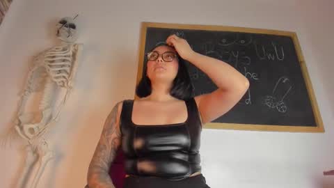 Snapshot of lolaxxxperiience chatting on 12, 1, 2026 Lola online show from 12, 1, 2026