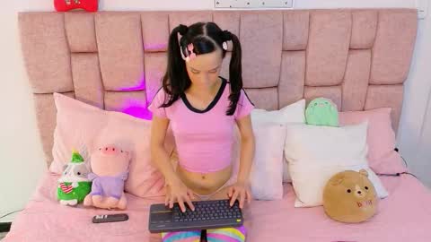 Lola online show from 25, 11, 2025