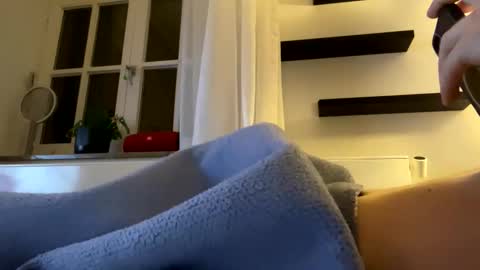 Snapshot of lolboss03 chatting on 12, 2, 2025 lolboss03 online show from 12, 2, 2025