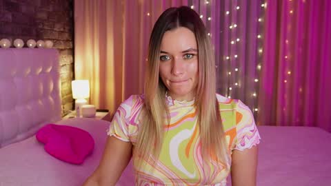 Victoria online show from 14, 1, 2025