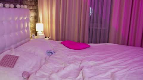 Victoria online show from 30, 1, 2025