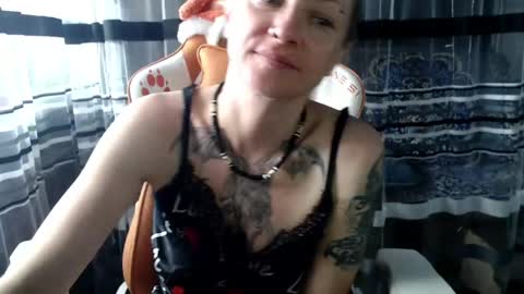 Snapshot of lollifox_1 chatting on 23, 4, 2026 Lisa online show from 23, 4, 2026