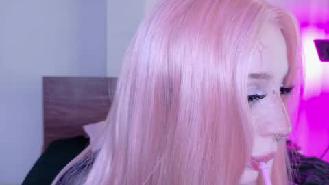 Kari online show from 8, 6, 2026