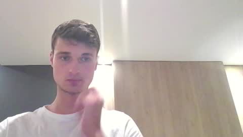 Snapshot of london_tomy chatting on 14, 9, 2025 london_tomy online show from 14, 9, 2025