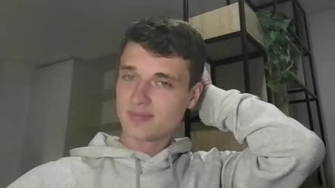 Snapshot of london_tomy chatting on 5, 10, 2025 london_tomy online show from 5, 10, 2025