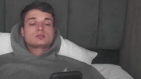 Snapshot of london_tomy chatting on 22, 10, 2025 london_tomy online show from 22, 10, 2025