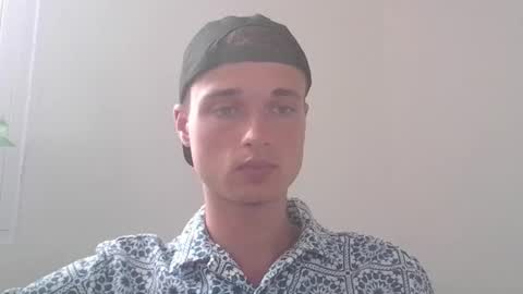 Snapshot of london_tomy chatting on 23, 11, 2025 london_tomy online show from 23, 11, 2025