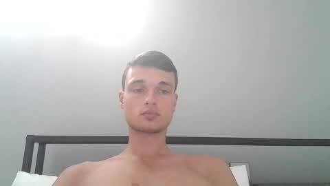 Snapshot of london_tomy chatting on 30, 11, 2025 london_tomy online show from 30, 11, 2025