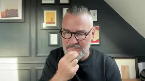 EnglishBear online show from 9, 10, 2025