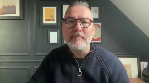 EnglishBear online show from 19, 12, 2025