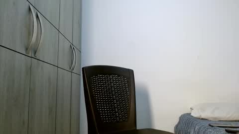 lonelydick2002 online show from 13, 10, 2025