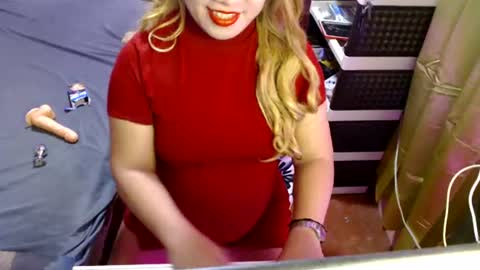 Snapshot of lonelysofia69 chatting on 10, 7, 2026 if you want to see my face take me private online show from 10, 7, 2026