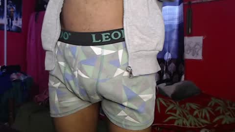 professionalbreastsucker online show from 23, 1, 2025