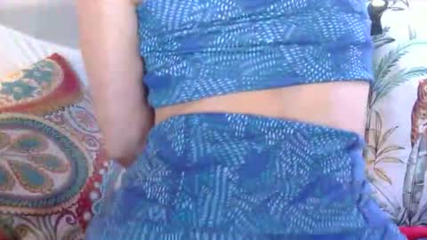 Snapshot of longlegstammy chatting on 20, 9, 2025 Cutenurse91 online show from 20, 9, 2025