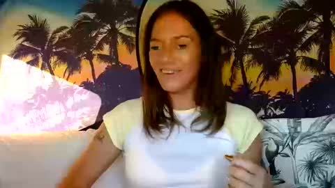 Snapshot of longlegstammy chatting on 13, 10, 2025 Cutenurse91 online show from 13, 10, 2025