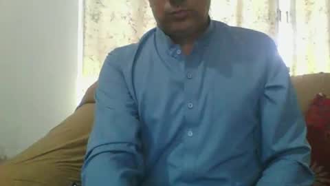 Snapshot of longthick1985 chatting on 29, 3, 2026 Lleida-man online show from 29, 3, 2026