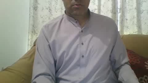 Snapshot of longthick1985 chatting on 7, 4, 2026 Lleida-man online show from 7, 4, 2026