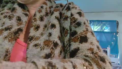 Snapshot of lononcashmere69 chatting on 2, 2, 2025 Londoncashmere69 online show from 2, 2, 2025