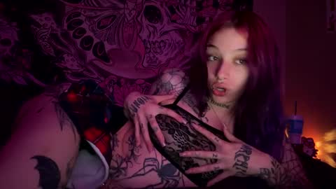 Snapshot of lookingforlona chatting on 23, 9, 2025 lookingforlona online show from 23, 9, 2025