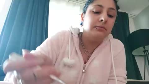 Snapshot of loolaunshaved chatting on 16, 10, 2025 loolaunshaved online show from 16, 10, 2025