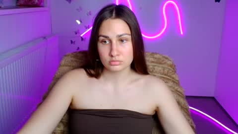 Snapshot of lora_kisses chatting on 22, 5, 2026 Lora online show from 22, 5, 2026