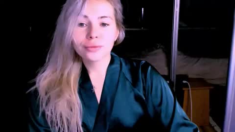 Lora online show from 5, 11, 2025