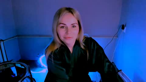 Lora online show from 9, 4, 2026