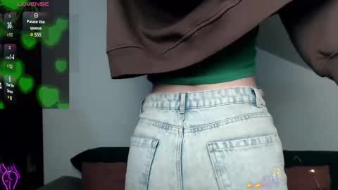 Lora online show from 28, 2, 2025